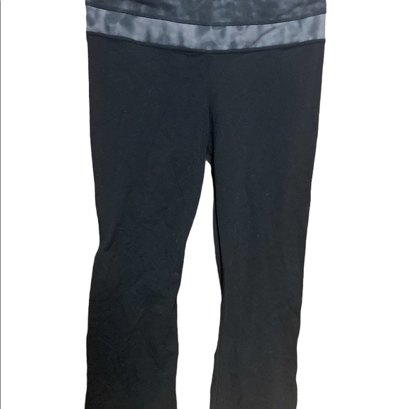 Lulu lemon groove pants - Picture 1 of 2